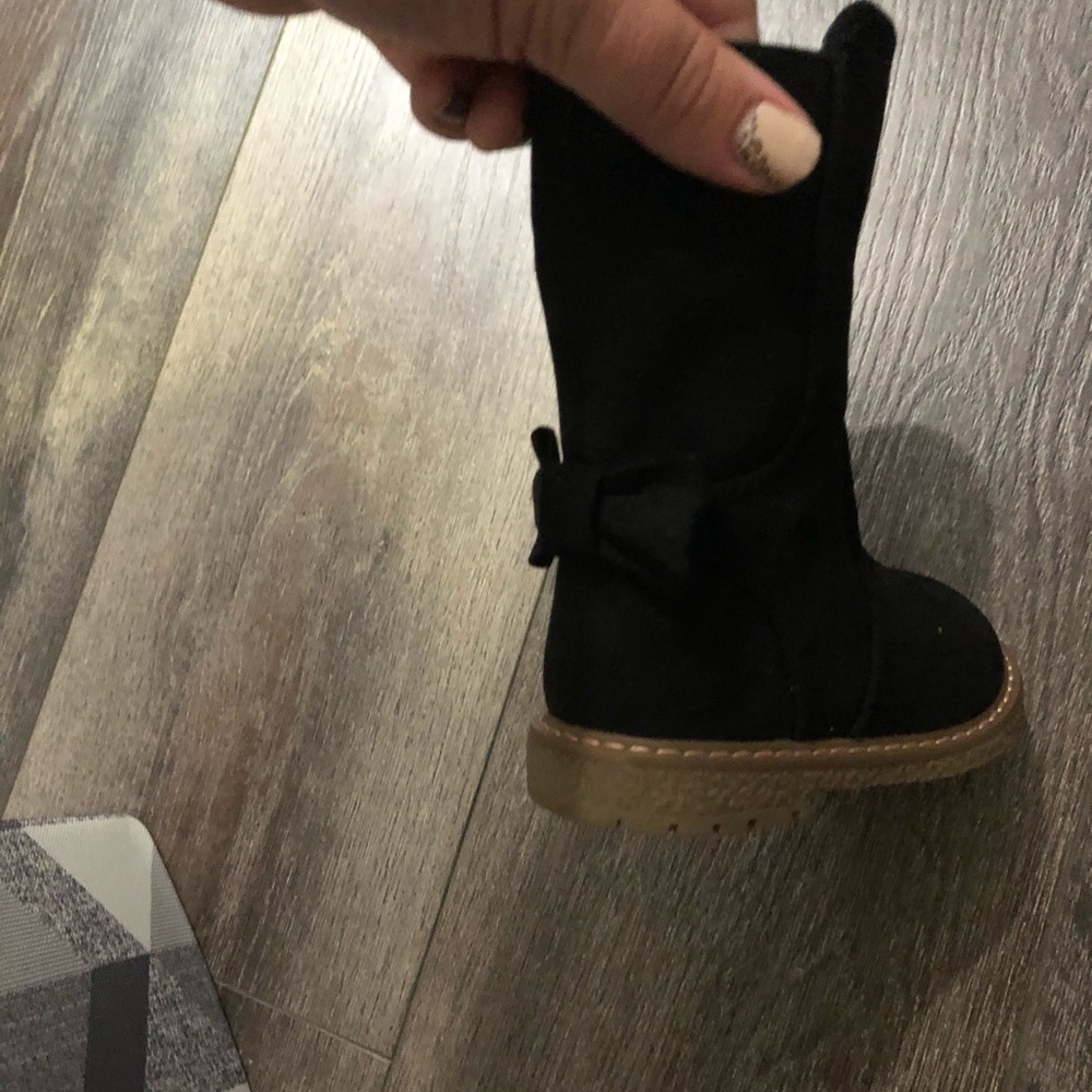 Toddler size 5 boots